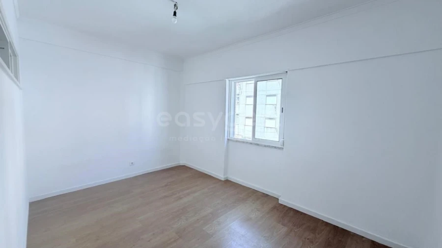 Apartamento T2 para Venda em Seixal, Arrentela e Aldeia de Paio Pires Foto 2