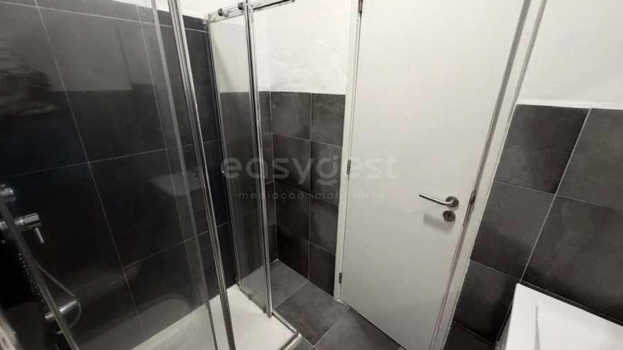 Apartamento T2 para Venda em Seixal, Arrentela e Aldeia de Paio Pires Foto 14