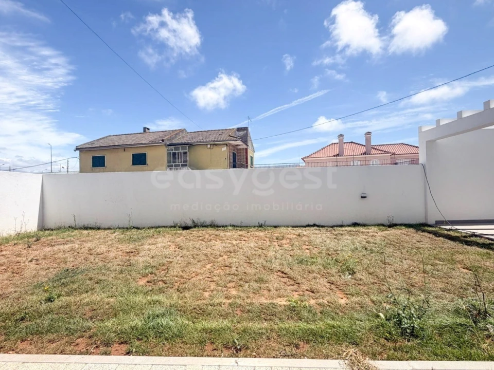 Moradia T2 para Venda em São Domingos de Rana Foto 35