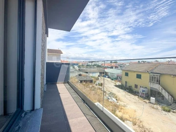 Moradia T2 para Venda em São Domingos de Rana