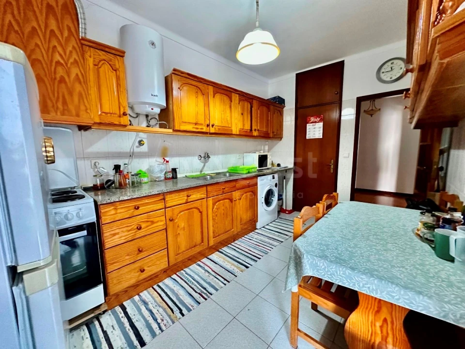 Apartamento T1 para Venda em Miranda do Corvo Foto 1