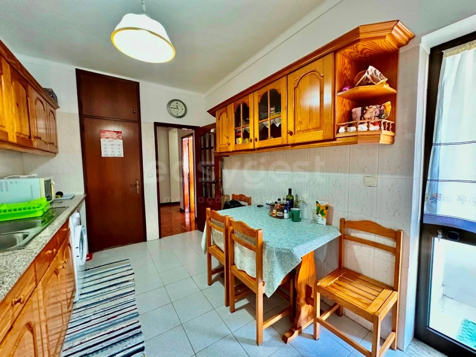 Apartamento T1 para Venda em Miranda do Corvo Foto 2