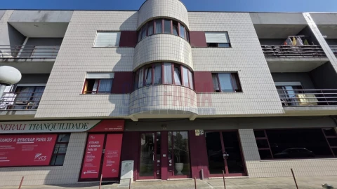 Apartamento T3 para Venda em Carreira e Bente