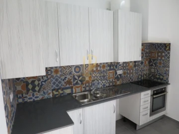 Moradia T4 para Venda em Moncarapacho e Fuseta