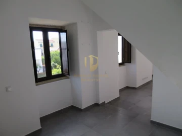 Moradia T4 para Venda em Moncarapacho e Fuseta