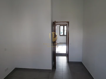 Moradia T4 para Venda em Moncarapacho e Fuseta