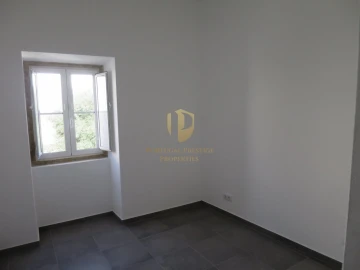 Moradia T4 para Venda em Moncarapacho e Fuseta