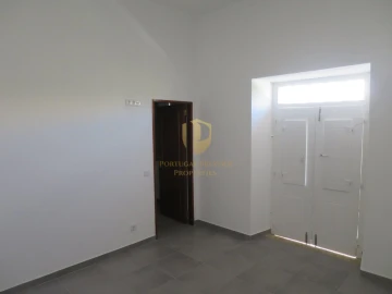 Moradia T4 para Venda em Moncarapacho e Fuseta