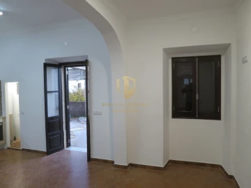 Moradia T4 para Venda em Moncarapacho e Fuseta