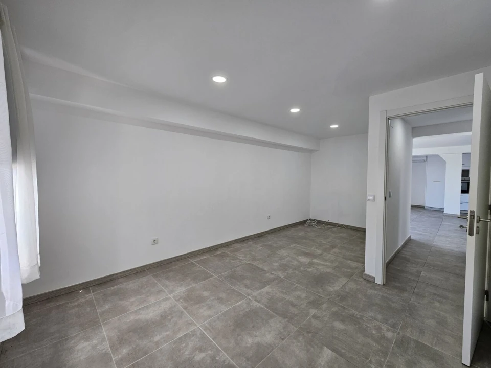 Moradia T6 para Venda em Colares Foto 39