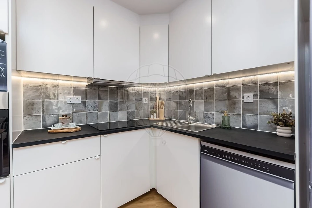 Apartamento T2 para Venda em Agualva e Mira-Sintra Foto 17
