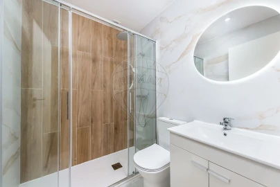 Apartamento T2 para Venda em Agualva e Mira-Sintra
