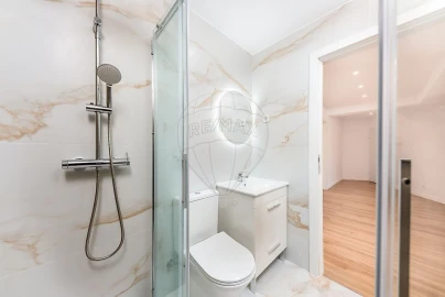 Apartamento T2 para Venda em Agualva e Mira-Sintra