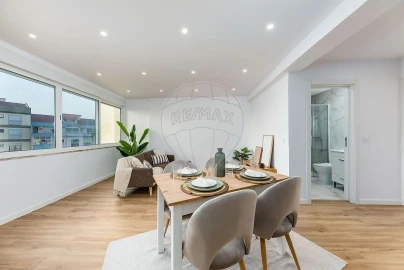 Apartamento T2 para Venda em Agualva e Mira-Sintra