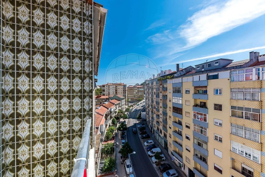 Apartamento T2 para Venda em Agualva e Mira-Sintra Foto 19