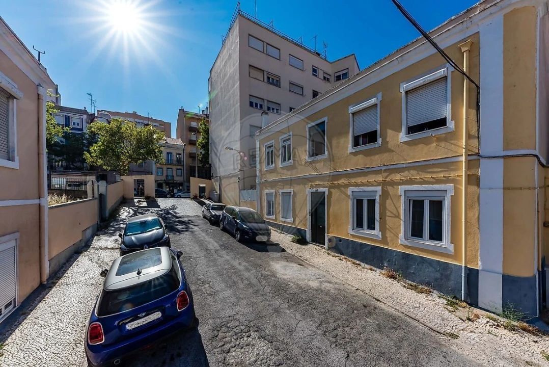 Moradia T2 para Venda em Penha de França Foto 14