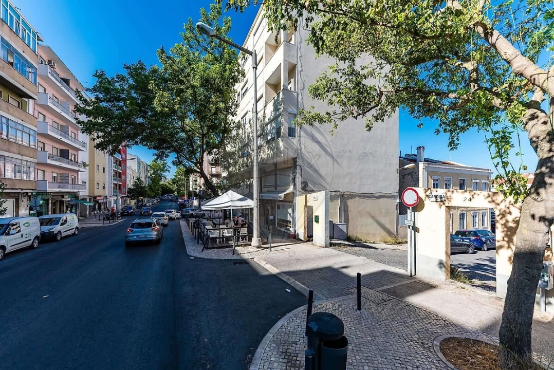 Moradia T2 para Venda em Penha de França Foto 16