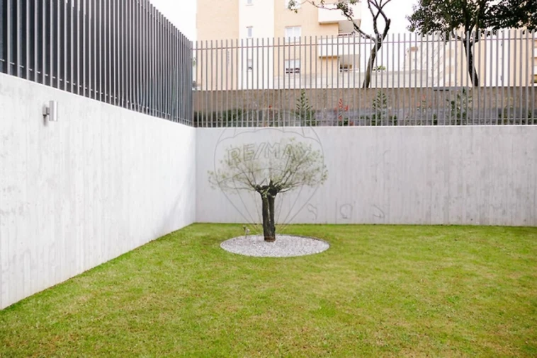 Apartamento T1 para Venda em Ramalde Foto 13