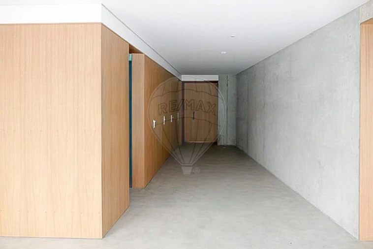Apartamento T1 para Venda em Ramalde Foto 8