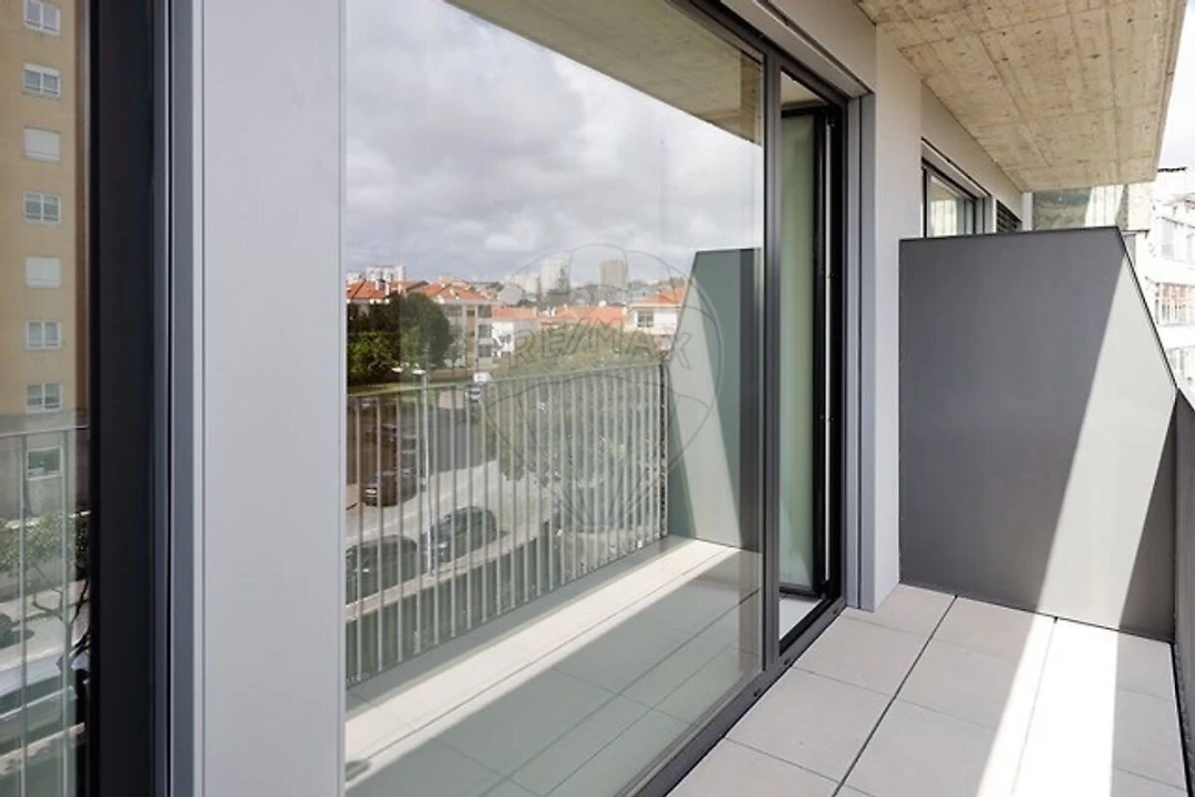 Apartamento T1 para Venda em Ramalde Foto 7