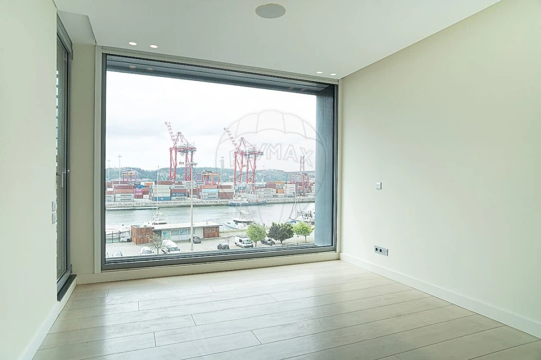 Apartamento T4 para Venda em Estrela Foto 10