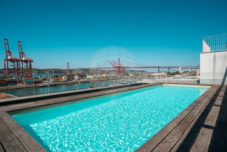 Apartamento T4 para Venda em Estrela Foto 30