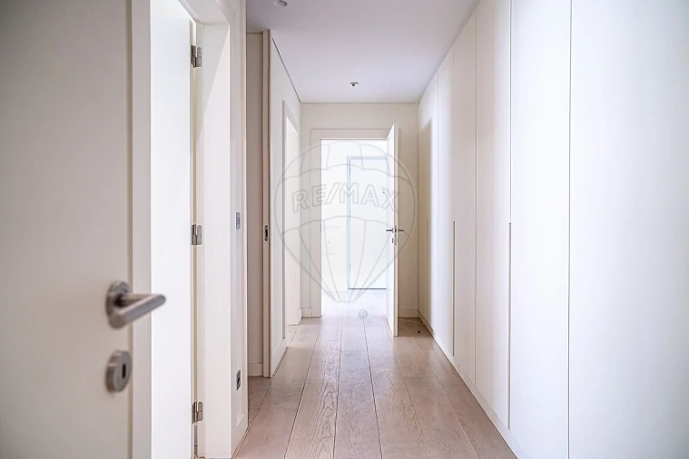 Apartamento T4 para Venda em Estrela Foto 16