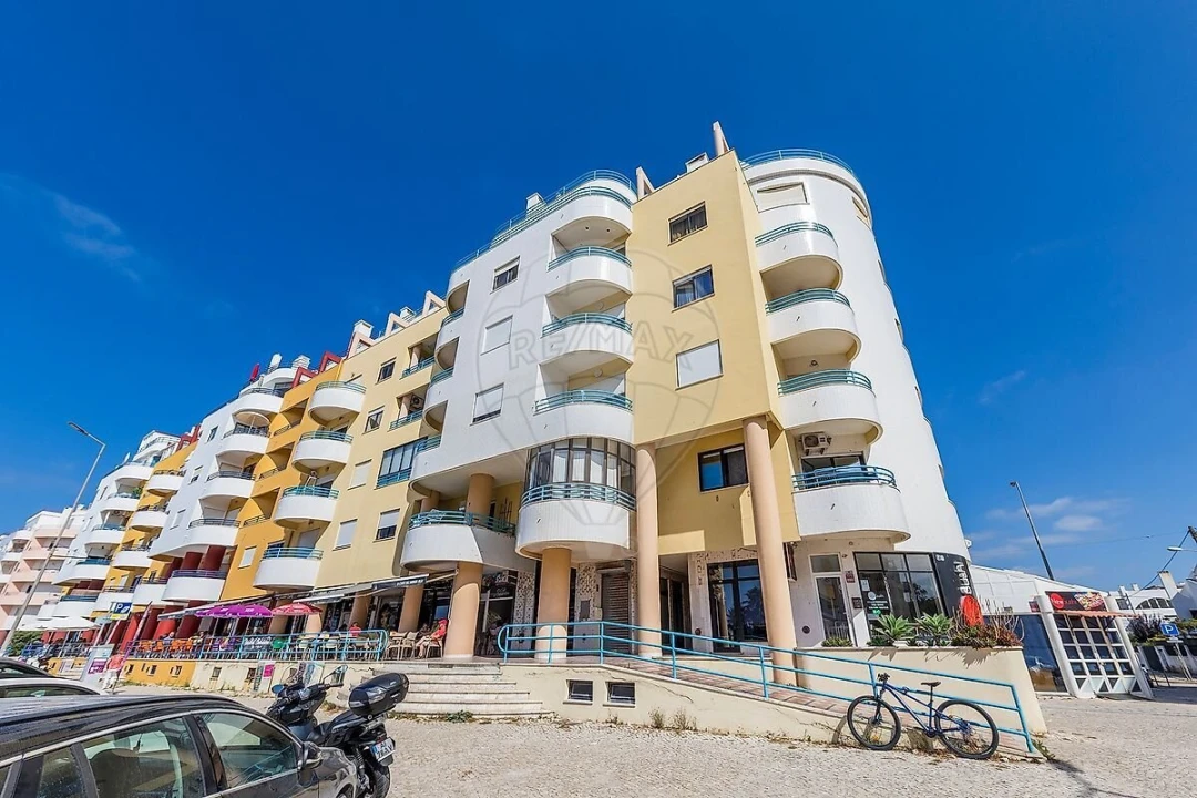 Apartamento T1 para Venda em Costa da Caparica Foto 37