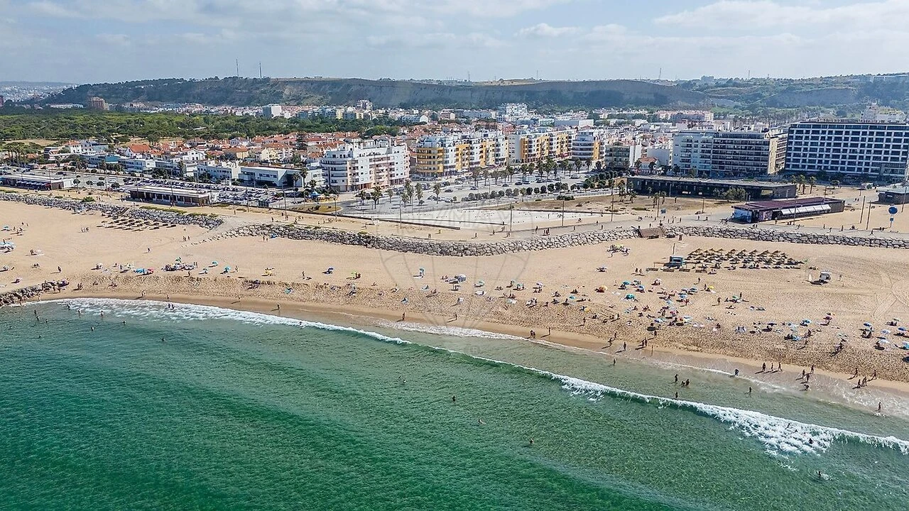 Apartamento T1 para Venda em Costa da Caparica Foto 5
