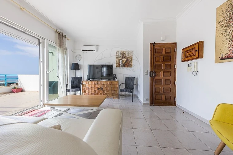Apartamento T1 para Venda em Costa da Caparica Foto 17