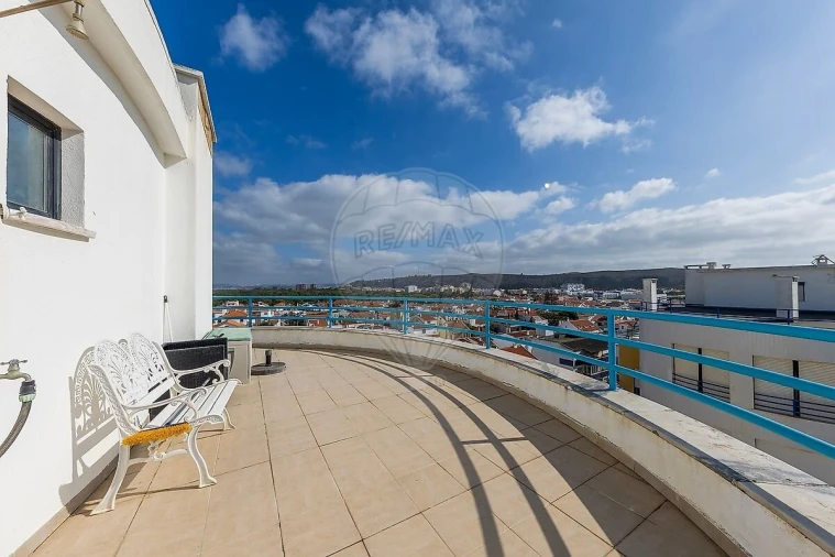 Apartamento T1 para Venda em Costa da Caparica Foto 13