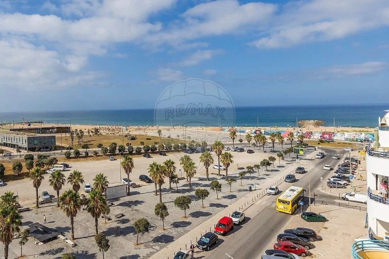 Apartamento T1 para Venda em Costa da Caparica Foto 12