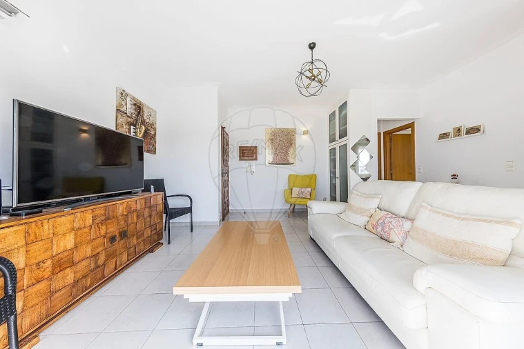 Apartamento T1 para Venda em Costa da Caparica Foto 24