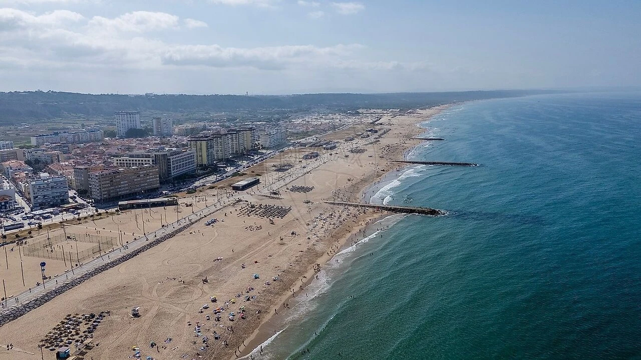 Apartamento T1 para Venda em Costa da Caparica Foto 39