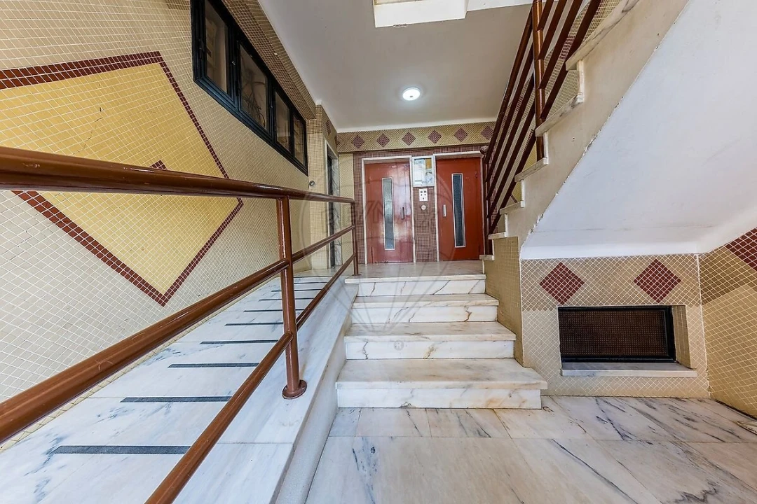 Apartamento T1 para Venda em Costa da Caparica Foto 35
