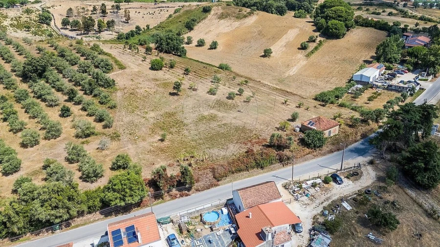 Terreno para Venda em Alcoentre Foto 13