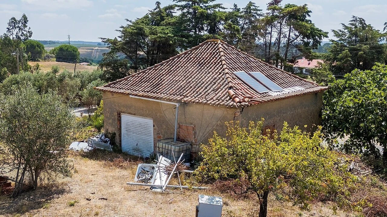 Terreno para Venda em Alcoentre Foto 9