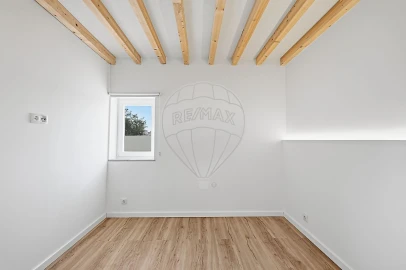 Moradia T2 para Venda em Olhalvo