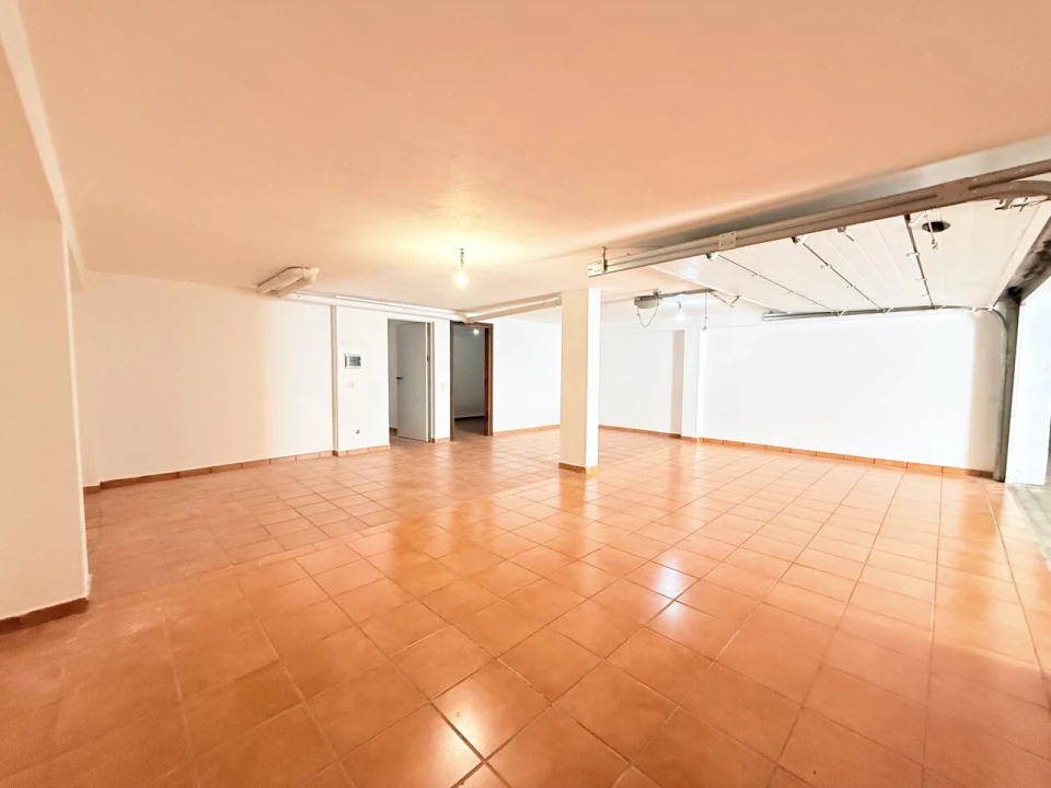 Moradia T3 para Venda em Guia Foto 36