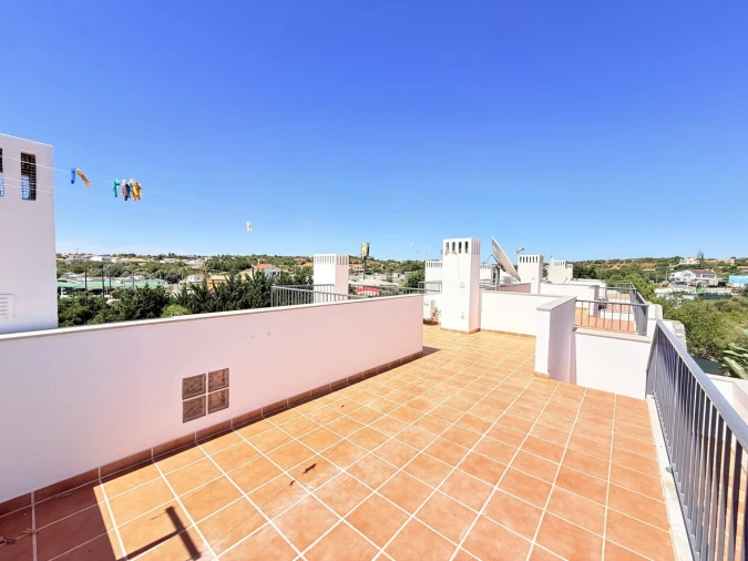 Moradia T3 para Venda em Guia Foto 29