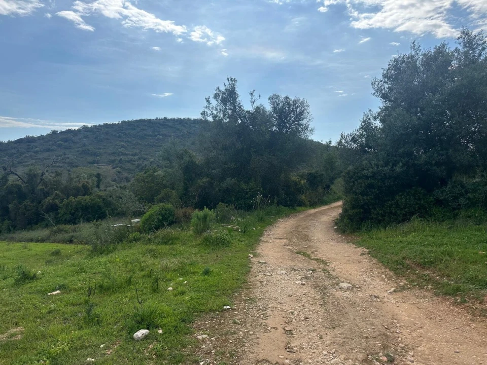 Terreno para Venda em Paderne Foto 2