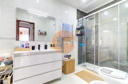 Apartamento T3 para Venda em Vila Real de Santo Antonio