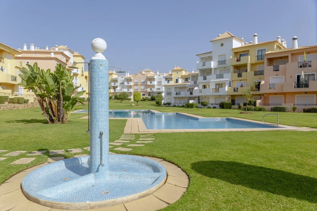 Apartamento T1 para Venda em Albufeira e Olhos de Água Foto 23