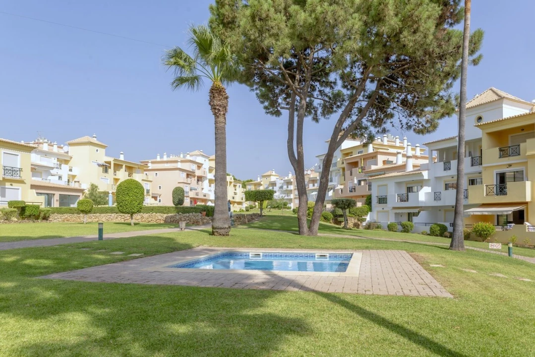 Apartamento T1 para Venda em Albufeira e Olhos de Água Foto 26