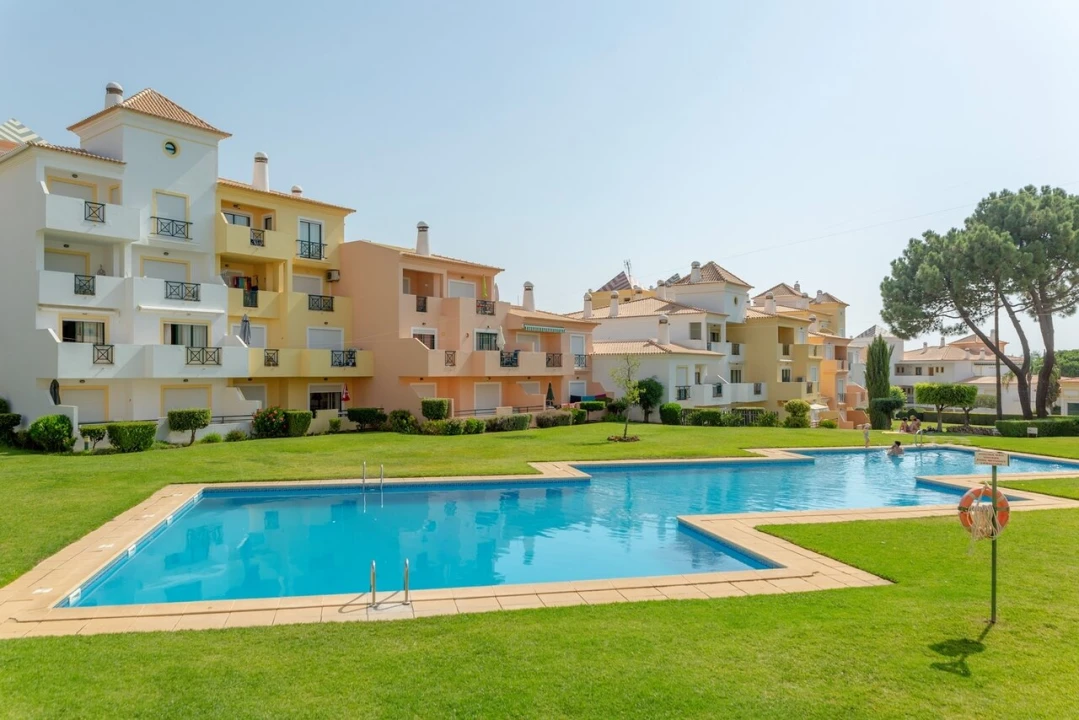 Apartamento T1 para Venda em Albufeira e Olhos de Água Foto 41