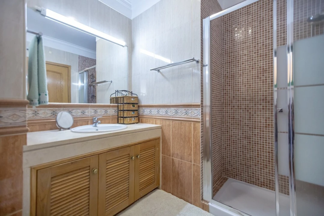 Apartamento T1 para Venda em Albufeira e Olhos de Água Foto 19