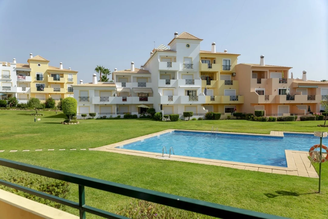 Apartamento T1 para Venda em Albufeira e Olhos de Água Foto 52