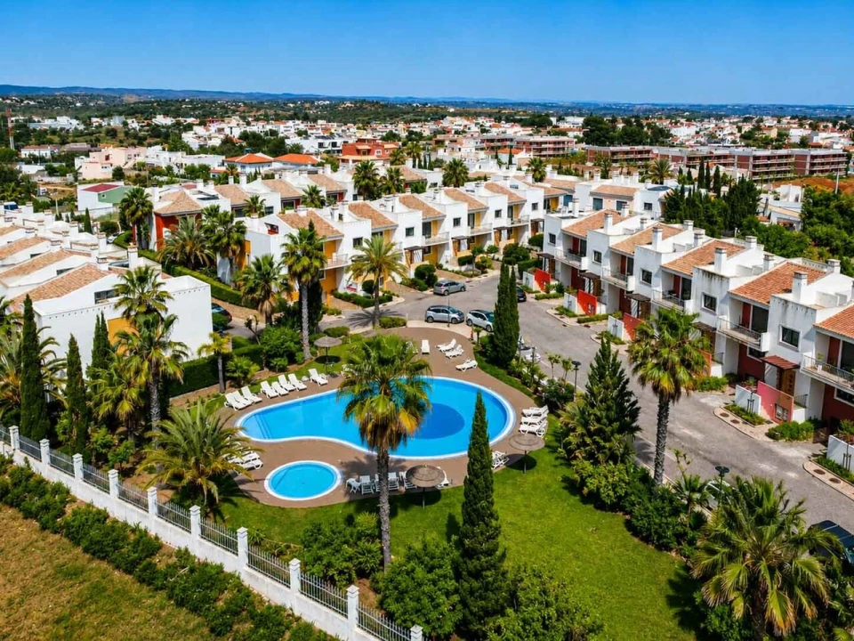 Apartamento T2 para Venda em Alvor Foto 2