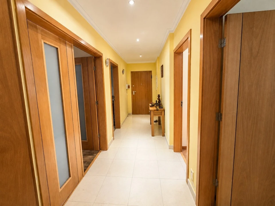 Apartamento T2 para Venda em Alvor Foto 11