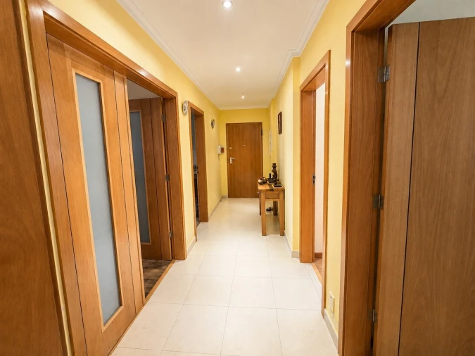 Apartamento T2 para Venda em Alvor Foto 11